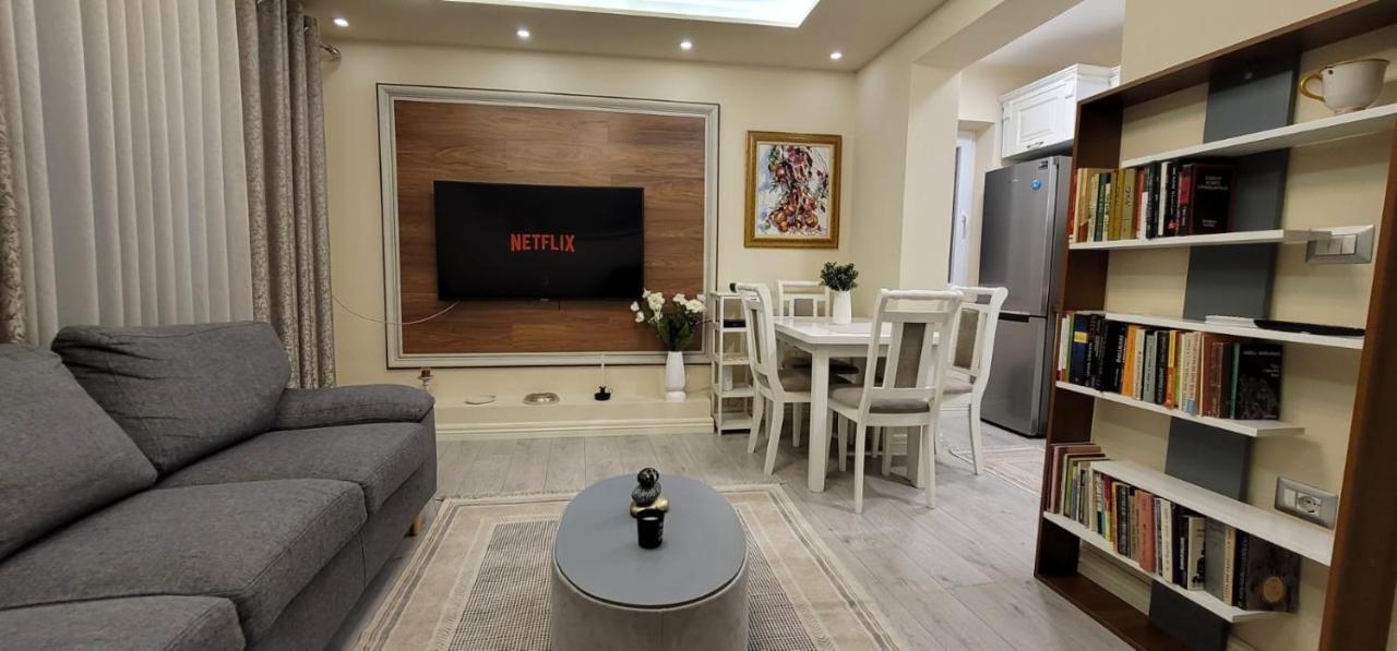New Bazar Luxury Apartment ティラナ エクステリア 写真